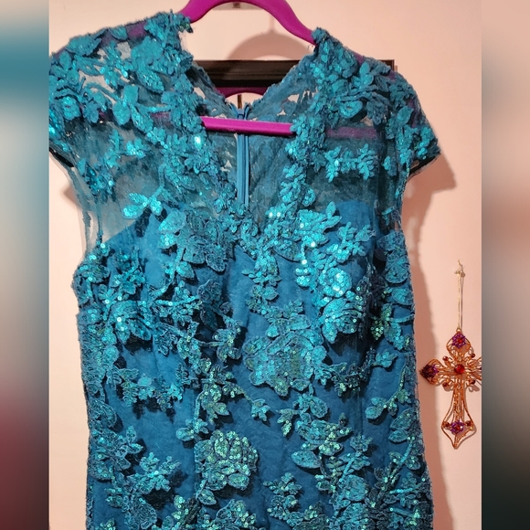 Jade Couture Gown - Picture 2 of 12